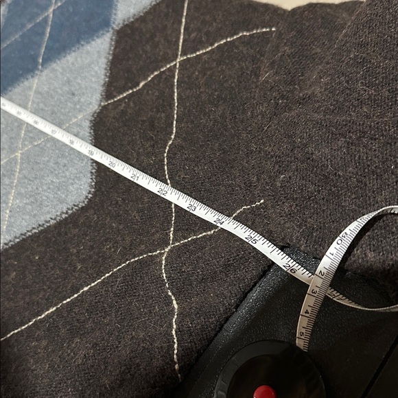 Brown and blue argyle crew neck sweater - Picture 7 of 7